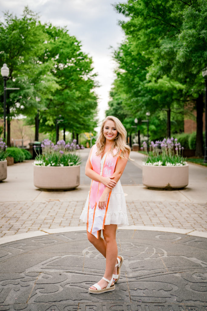 University of Tennessee Knoxville senior portraits in Knoxville TN