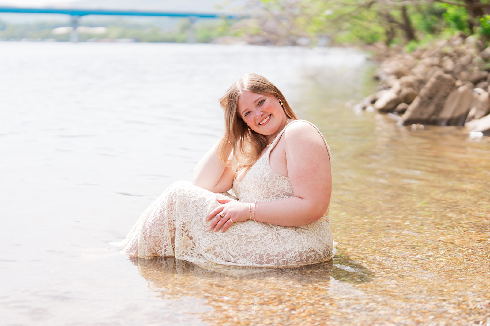 Lauren smiling during senior session | Downtown Chattanooga senior pictures | Bess Pics Photography