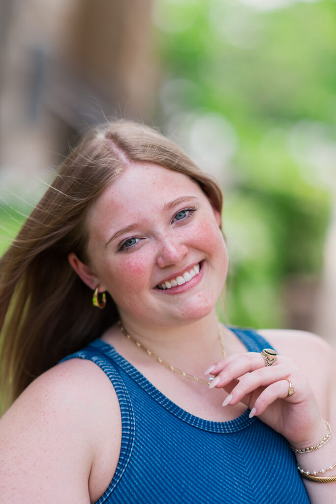 Close-up senior portrait of Lauren downtown Chattanooga | Natural light senior photography | Bess Pics